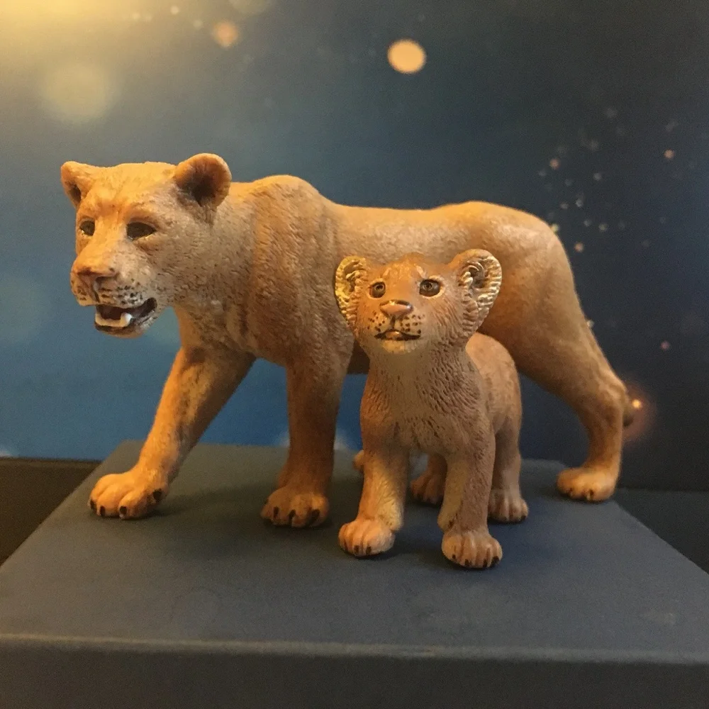 Animal figure - Picture 1 of 3